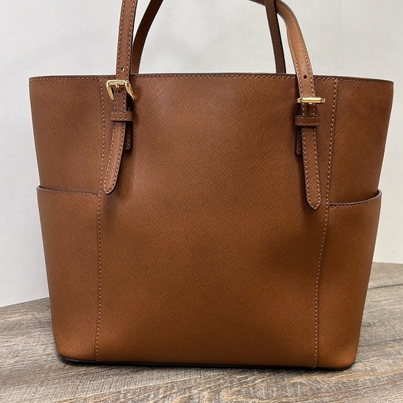 Michael Kors Large Saffiano Leather Top Zip Tote - Picture 5 of 15